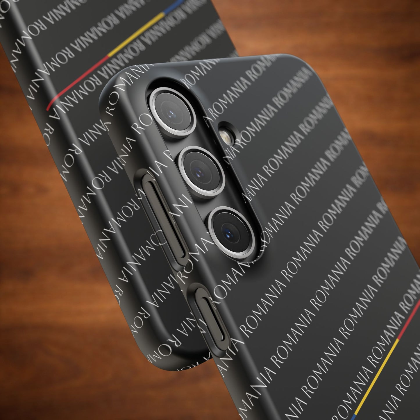 Husă neagră inscripționată cu România si tricolor